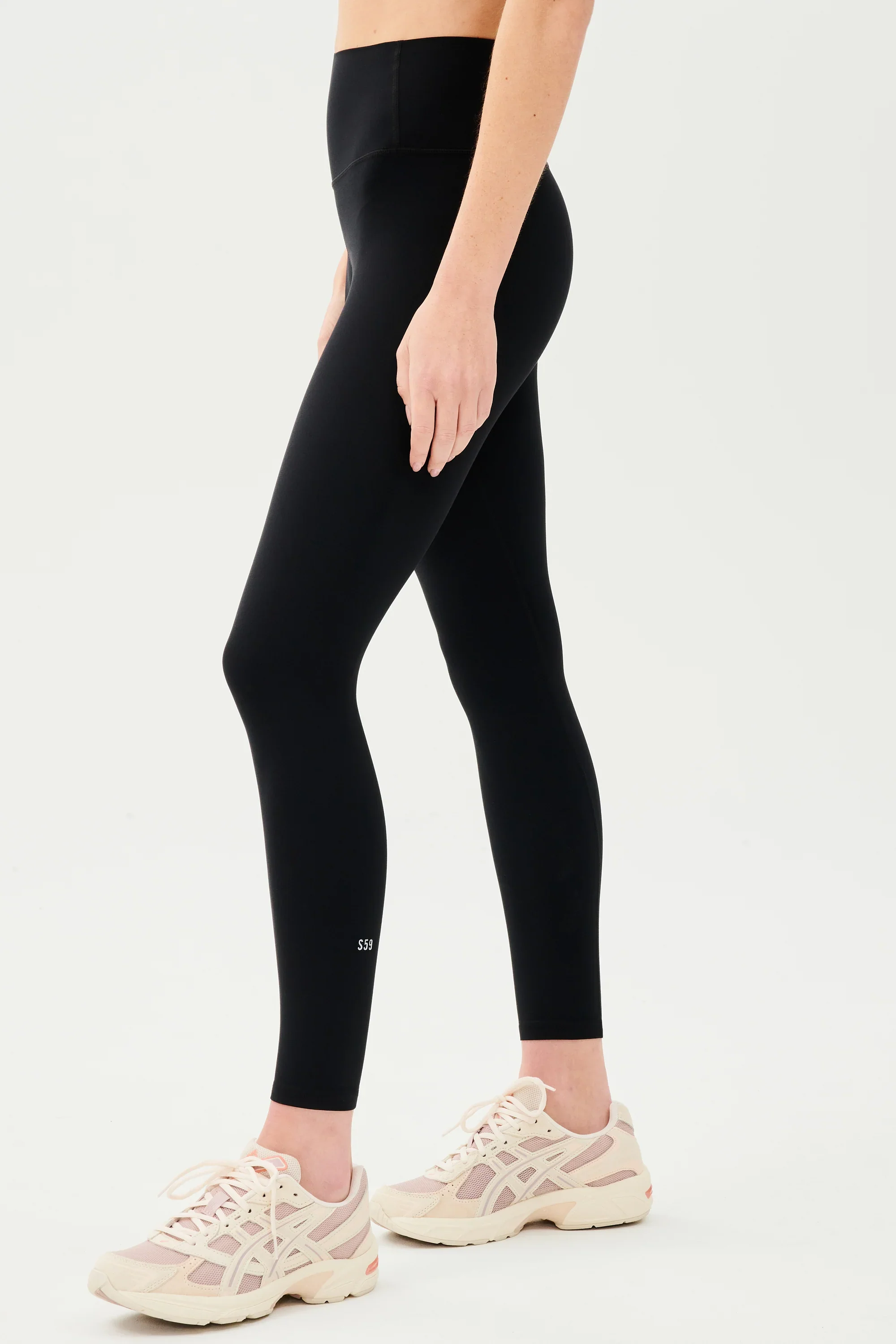 Airweight High Waist 28" Legging - Image 3