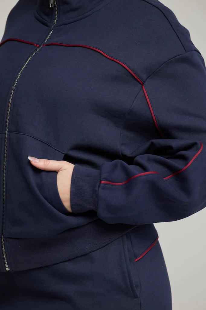 Oversized Zip - Image 8