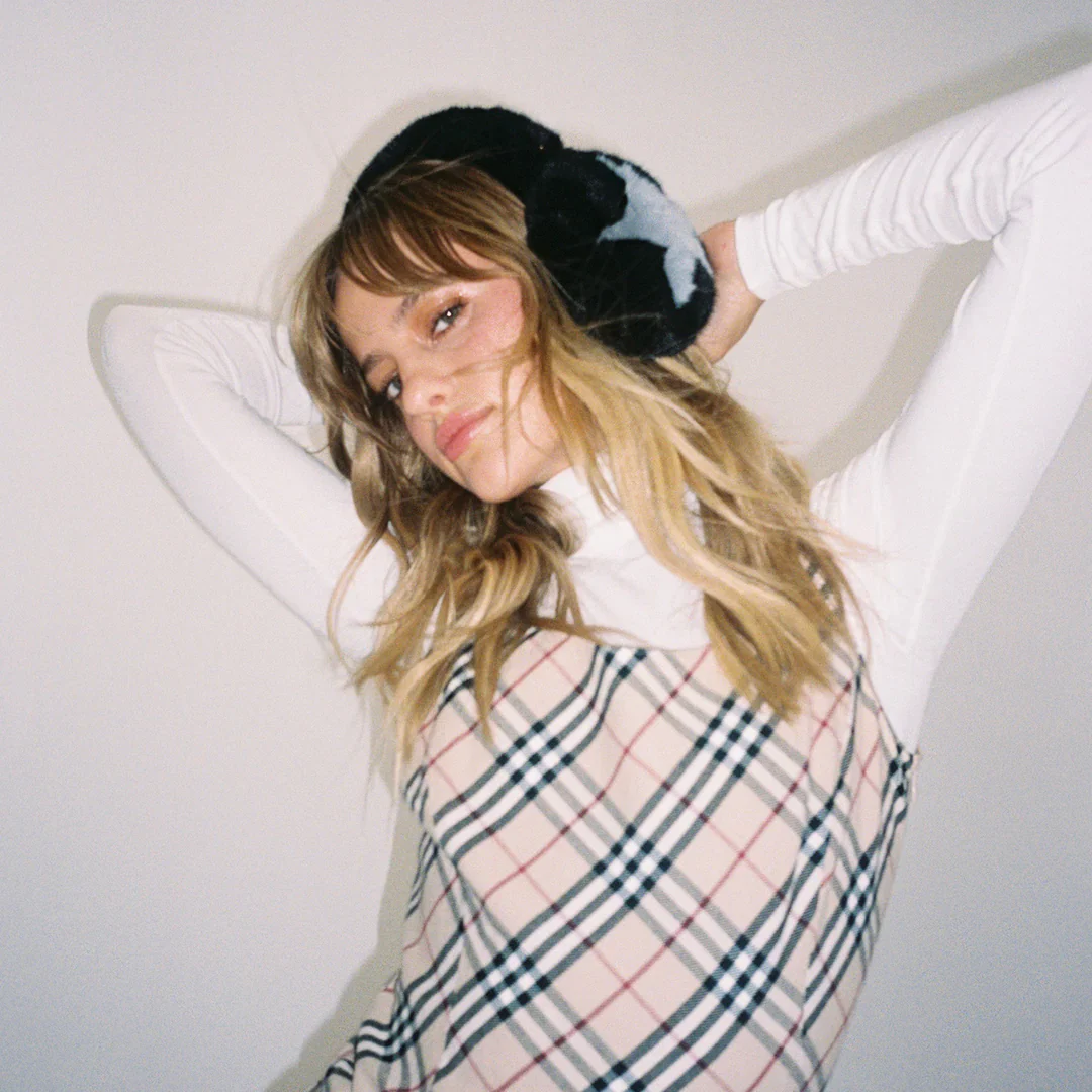 Sugar Muffs in Black Diamond - Image 5