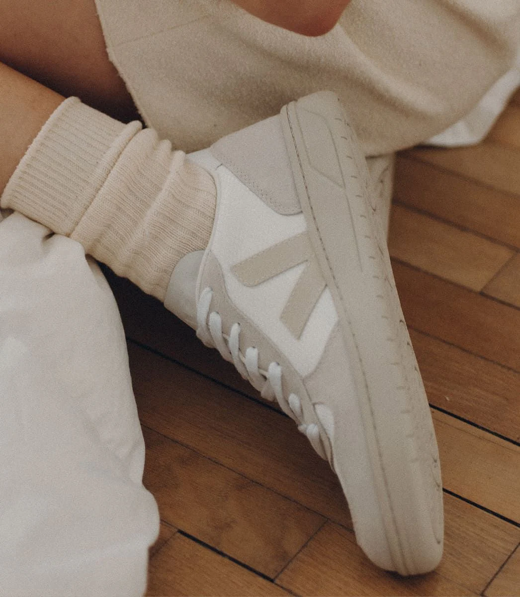 V-10 Mesh Sneaker - Image 4